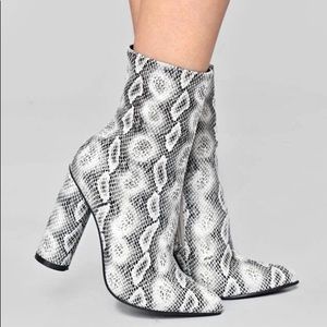 Fashion Nova Midnight Lover Boot